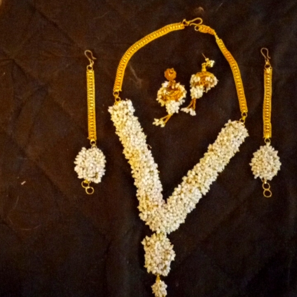 5 piece necklace set from Azia